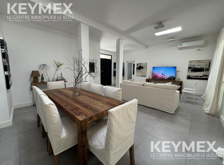 Casa · 155m² · 5 Ambientes · 2 Cocheras
