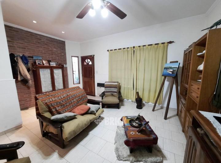 Casa · 515m² · 4 Ambientes · 2 Cocheras
