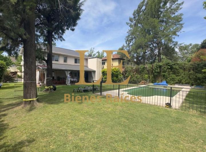 Casa · 170m² · 5 Ambientes · 3 Cocheras