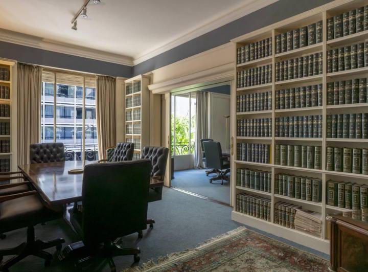 Departamento · 240m² · 6 Ambientes