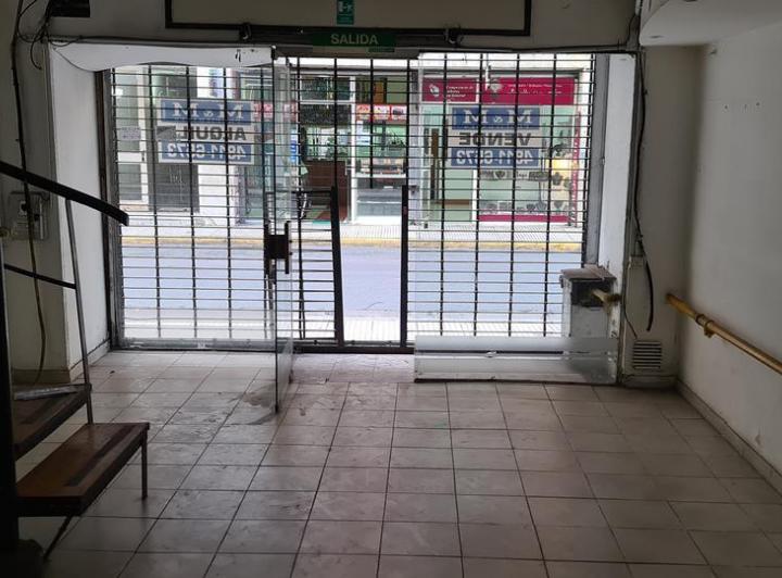 Local comercial · 74m²