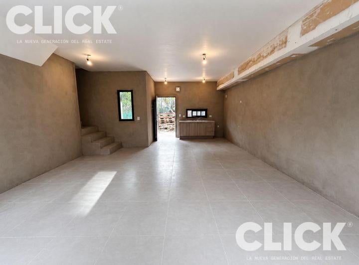 Casa · 104m² · 4 Ambientes · 1 Cochera