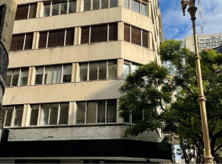 Oficina comercial · 469m²