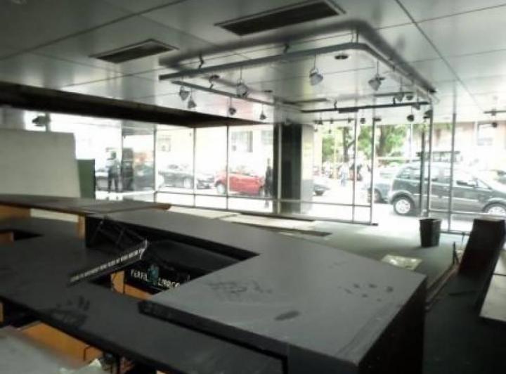 Oficina comercial · 2852m² · 17 Cocheras