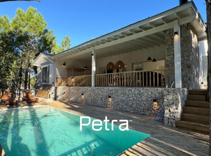 Casa · 310m² · 7 Ambientes · 1 Cochera