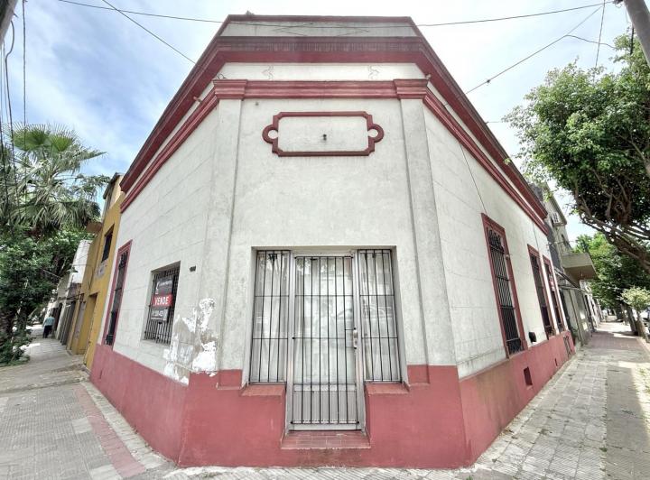 Terreno · 140m² · 4 Ambientes