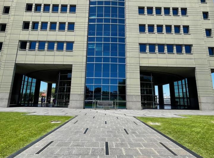 Oficina comercial · 890m² · 1 Ambiente · 9 Cocheras