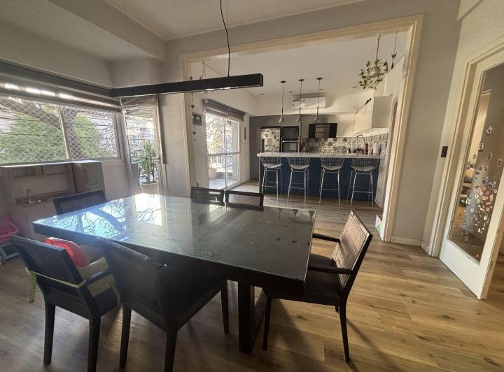 Casa · 225m² · 5 Ambientes