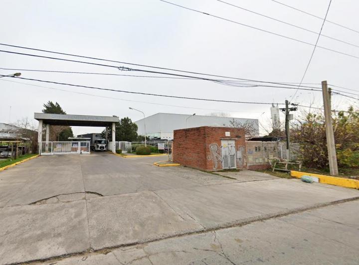 Depósito · 5200m² · 5 Cocheras