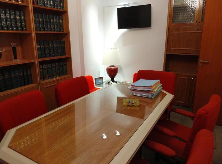Oficina comercial · 90m² · 5 Ambientes