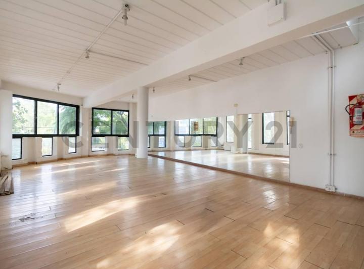 Local comercial · 226m² · 4 Ambientes