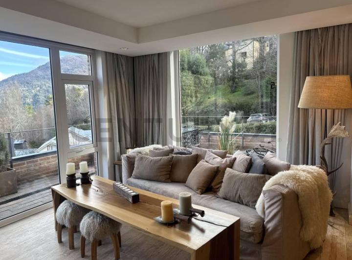 Departamento · 93m² · 4 Ambientes · 1 Cochera