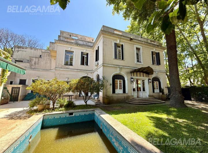 Casa · 307m² · 6 Ambientes