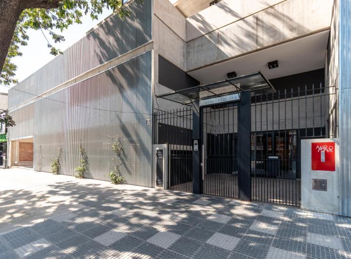 Garage · 595m² · 18 Cocheras