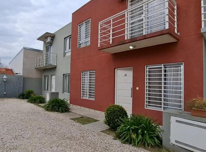 Casa · 112m² · 4 Ambientes · 1 Cochera