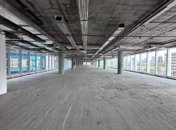 Oficina comercial · 1800m² · 18 Cocheras