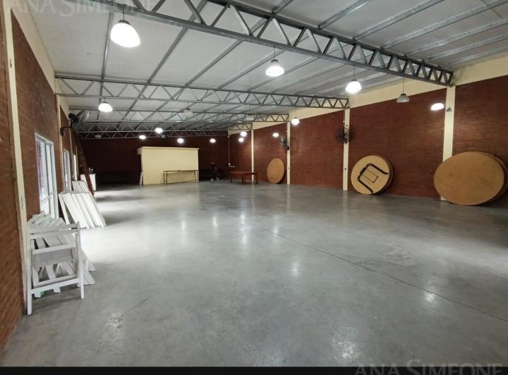 Bodega-Galpón · 2200m²