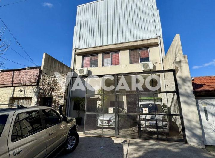 Bodega-Galpón · 300m² · 4 Cocheras