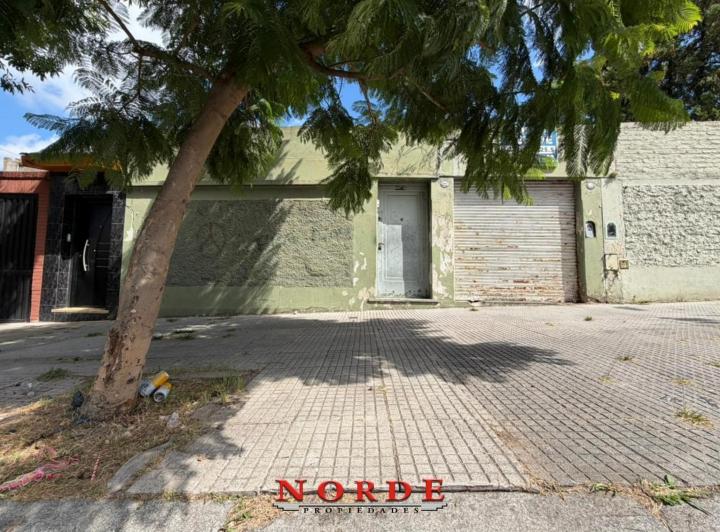 Terreno · 221m²