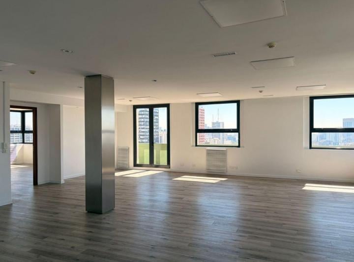 Oficina comercial · 200m²