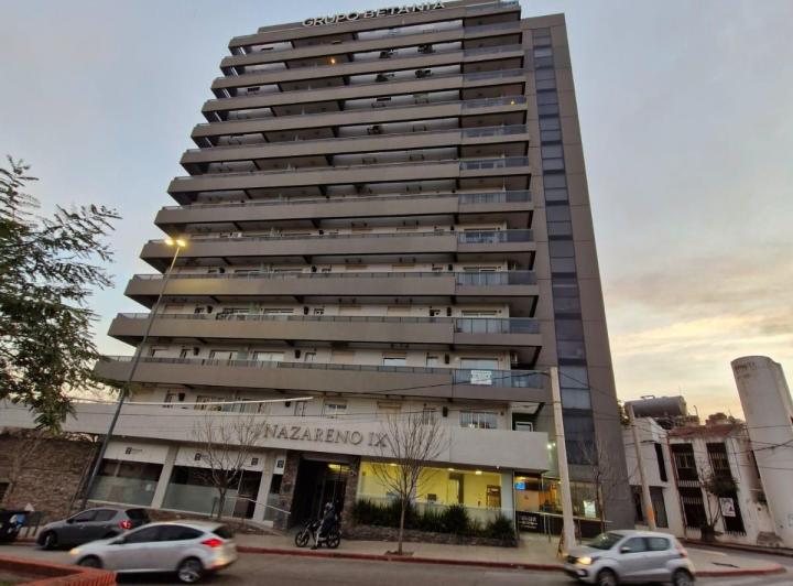 Departamento · 68m² · 4 Ambientes · 1 Cochera