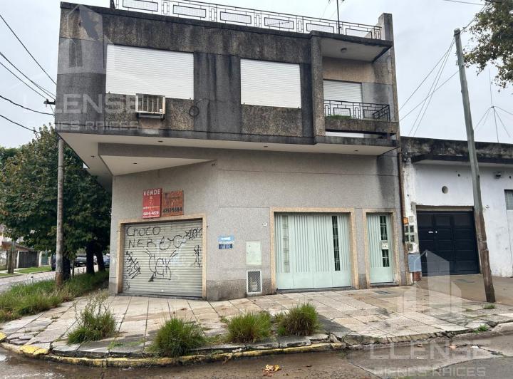 Local comercial · 140m²