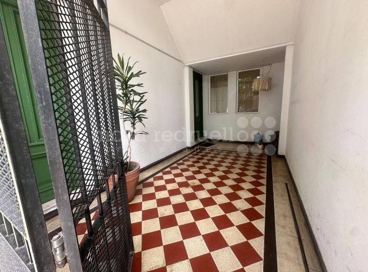 Casa · 251m² · 5 Ambientes · 1 Cochera