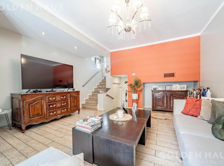 Casa · 186m² · 6 Ambientes · 1 Cochera