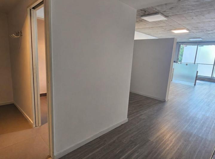 Oficina comercial · 33m² · 1 Ambiente · 1 Cochera