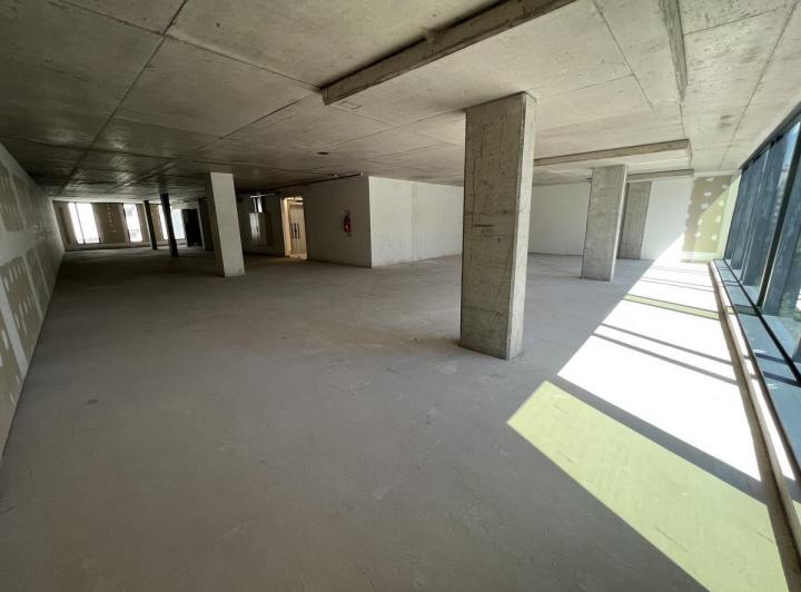 Oficina comercial · 240m² · 1 Ambiente
