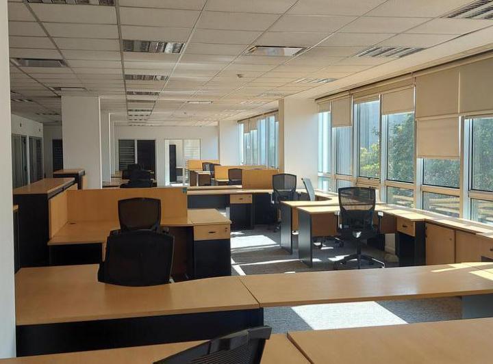 Oficina comercial · 483m² · 12 Ambientes · 5 Cocheras