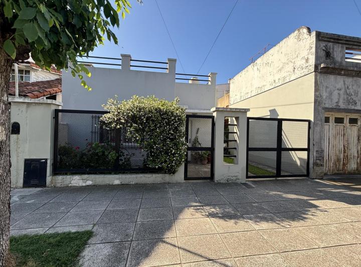 Casa · 120m² · 4 Ambientes · 1 Cochera