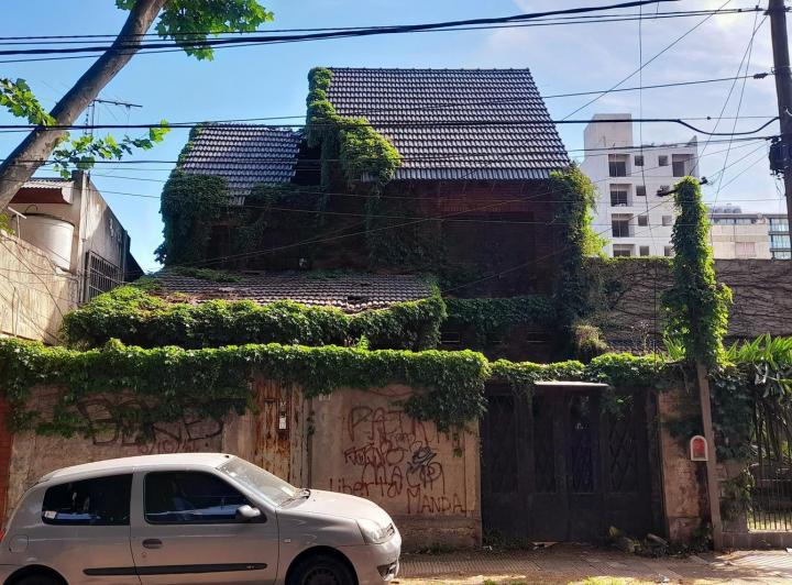 Terreno · 300m²