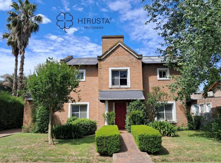 Casa · 160m² · 5 Ambientes · 1 Cochera