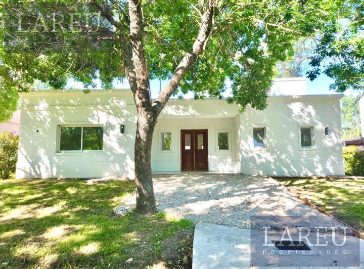 Casa · 154m² · 4 Ambientes · 1 Cochera