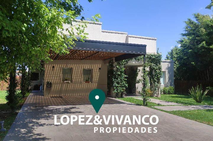 Casa · 286m² · 7 Ambientes · 2 Cocheras