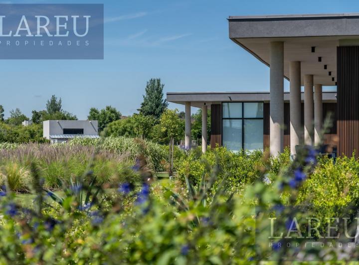Terreno · 656m²