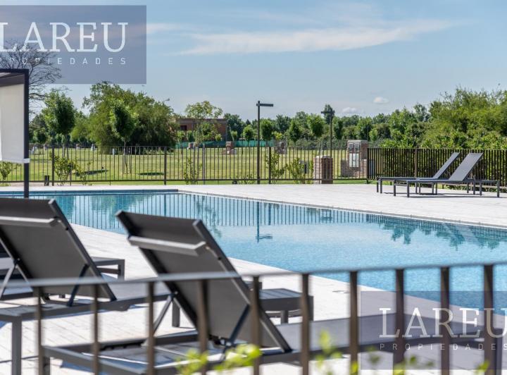 Terreno · 723m²