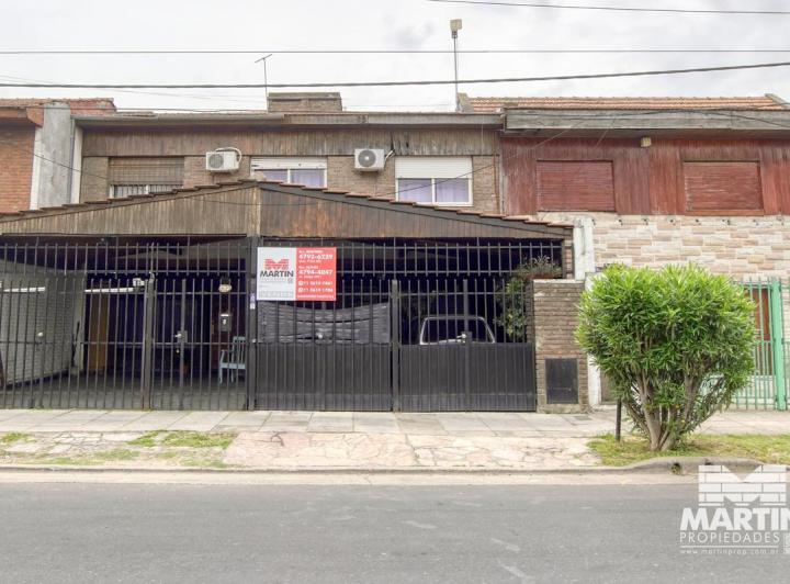 Casa · 150m² · 4 Ambientes · 2 Cocheras
