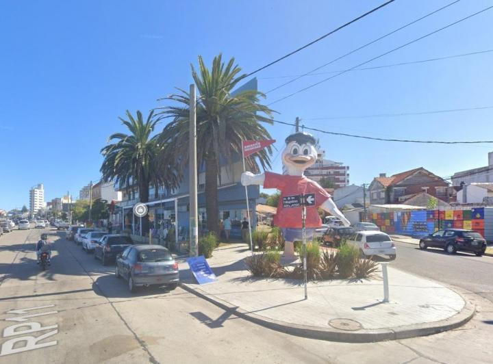 Edificio · 325m²