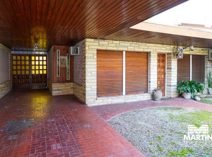 Casa · 200m² · 4 Ambientes