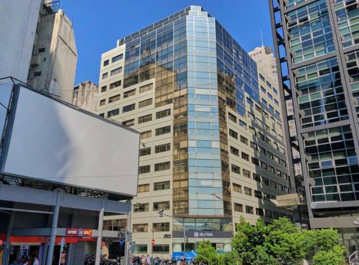 Oficina comercial · 688m² · 2 Cocheras