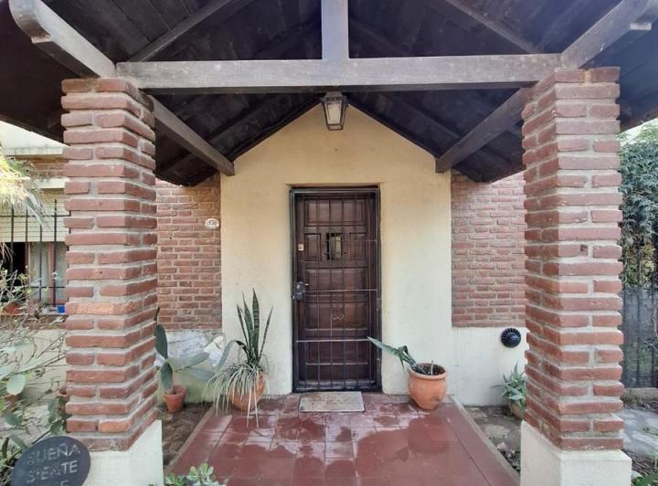 Casa · 170m² · 5 Ambientes · 1 Cochera