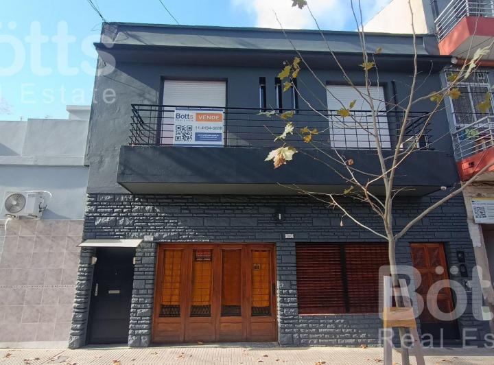 PH · 157m² · 5 Ambientes · 1 Cochera
