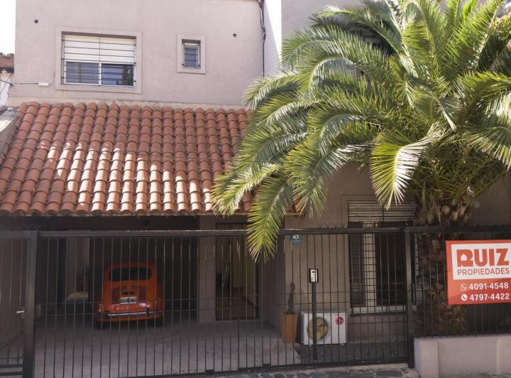 Casa · 250m² · 5 Ambientes · 1 Cochera