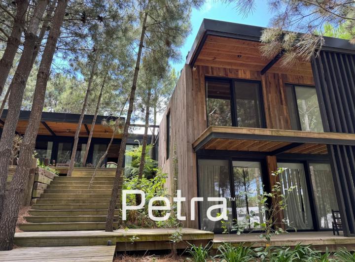 Casa · 213m² · 5 Ambientes