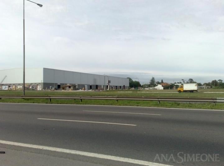 Terreno · 27000m²
