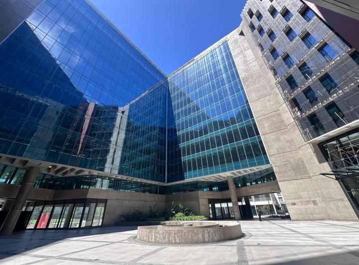 Oficina comercial · 1200m² · 18 Cocheras