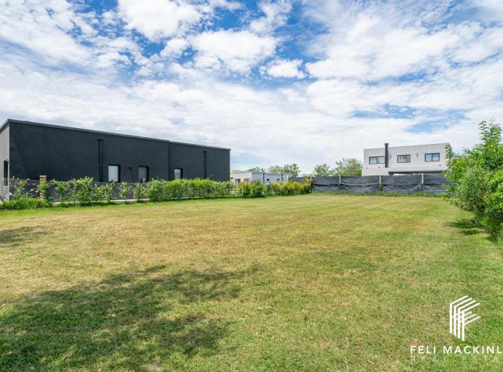 Terreno · 486m²
