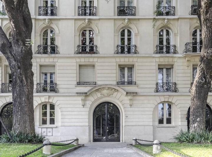 Departamento · 285m² · 6 Ambientes · 1 Cochera